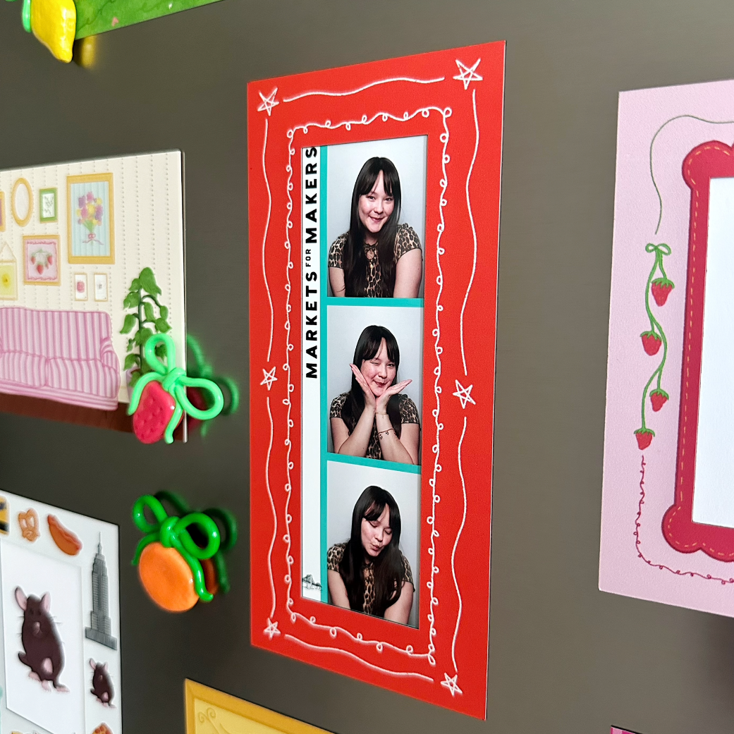 Red Stars Magnetic Frame