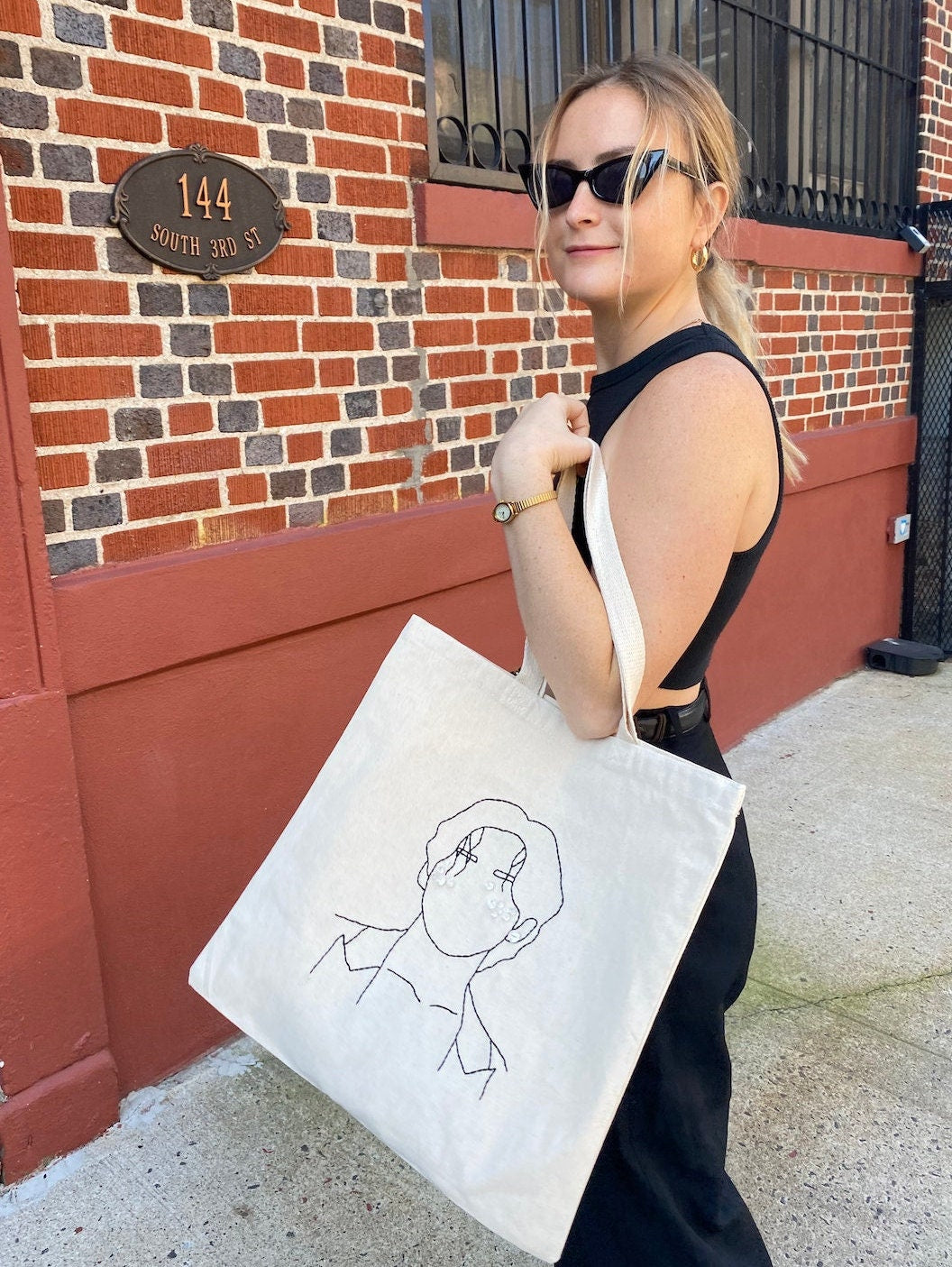 Tae Hand Embroidered Tote